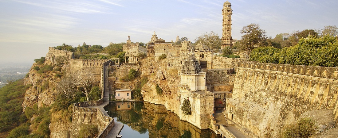 20 Best Heritage Sites & Historical Places near Jaipur (2024)