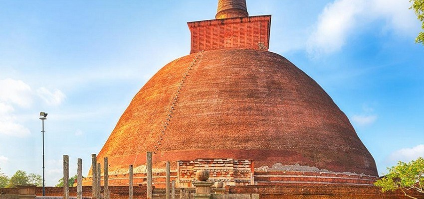 Anuradhapura Tour Packages